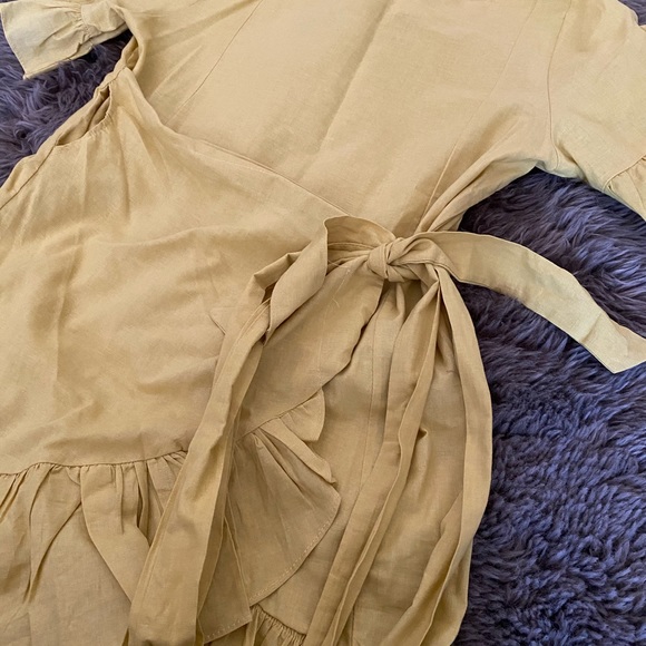 Ruffles dress! 💕 - Picture 3 of 3